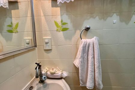 Apartamento para alugar com 145m², 3 quartos e sem vaga