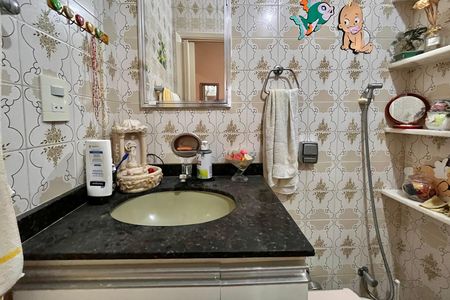 Apartamento para alugar com 145m², 3 quartos e sem vaga
