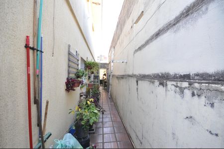 Quintal de casa à venda com 3 quartos, 110m² em Bortolândia, São Paulo