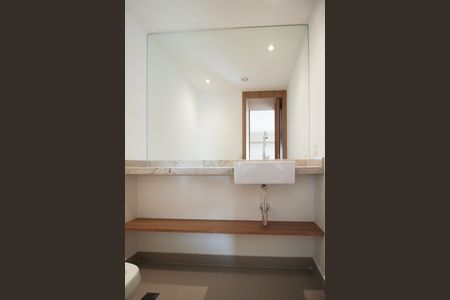Apartamento à venda com 102m², 2 quartos e 2 vagas Apartamento à venda com 102m², 2 quartos e 2 vagasLavabo