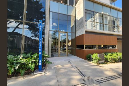 Apartamento à venda com 102m², 2 quartos e 2 vagas Apartamento à venda com 102m², 2 quartos e 2 vagasFachada