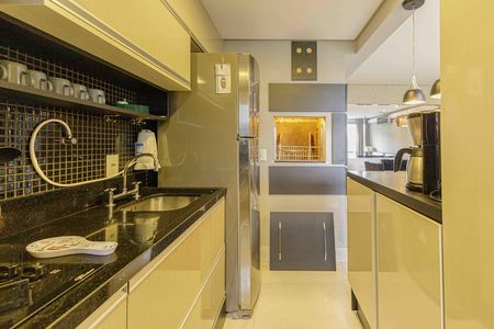 Apartamento à venda com 80m², 3 quartos e 2 vagasCozinha