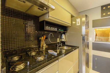 Apartamento à venda com 80m², 3 quartos e 2 vagasCozinha