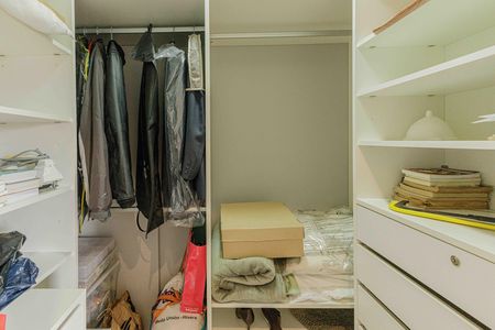 Apartamento à venda com 80m², 3 quartos e 2 vagasCloset 