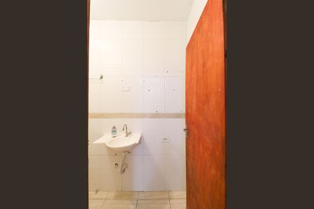 Casa para alugar com 60m², 2 quartos e sem vaga Casa para alugar com 60m², 2 quartos e sem vagaBanheiro