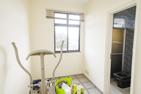 Apartamento à venda com 300m², 5 quartos e 2 vagas Apartamento à venda com 300m², 5 quartos e 2 vagasQuarto 1