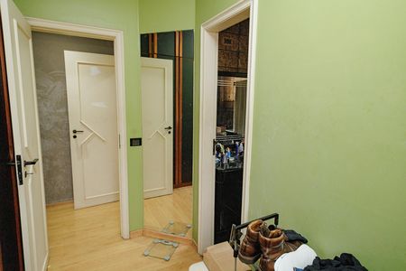 Apartamento à venda com 300m², 5 quartos e 2 vagas Apartamento à venda com 300m², 5 quartos e 2 vagasCloset