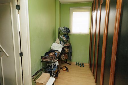 Apartamento à venda com 300m², 5 quartos e 2 vagas Apartamento à venda com 300m², 5 quartos e 2 vagasCloset