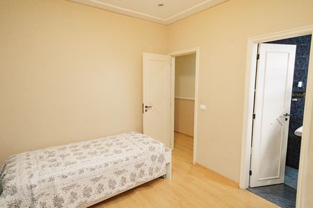 Apartamento à venda com 300m², 5 quartos e 2 vagas Apartamento à venda com 300m², 5 quartos e 2 vagasQuarto 3