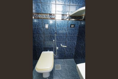 Apartamento à venda com 300m², 5 quartos e 2 vagas Apartamento à venda com 300m², 5 quartos e 2 vagasBanheiro da suite 3