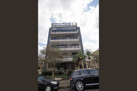 Apartamento à venda com 300m², 5 quartos e 2 vagas Apartamento à venda com 300m², 5 quartos e 2 vagasFachada