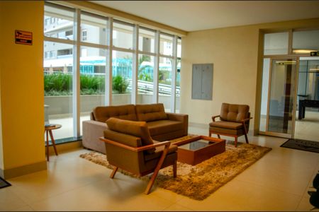 Apartamento para alugar com 120m², 3 quartos e 2 vagas Apartamento para alugar com 120m², 3 quartos e 2 vagasHall social