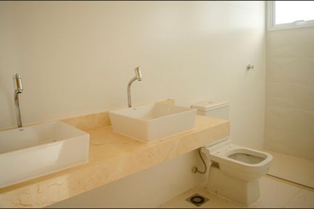 Apartamento para alugar com 120m², 3 quartos e 2 vagas Apartamento para alugar com 120m², 3 quartos e 2 vagasBanheiro da Suíte 3