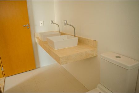 Apartamento para alugar com 120m², 3 quartos e 2 vagas Apartamento para alugar com 120m², 3 quartos e 2 vagasBanheiro da Suíte 3
