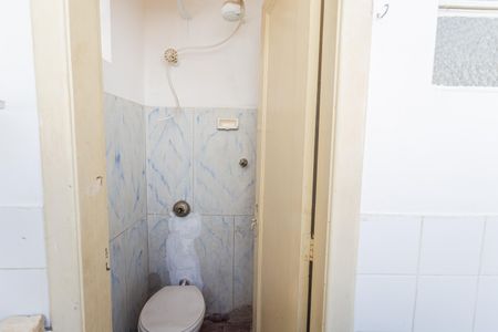Apartamento para alugar com 65m², 2 quartos e sem vaga Apartamento para alugar com 65m², 2 quartos e sem vagaBanheiro de serviço