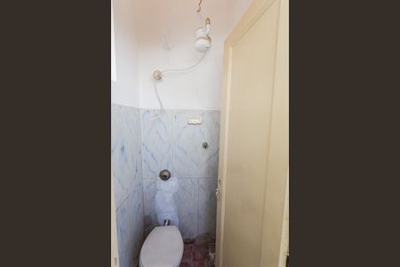 Apartamento para alugar com 65m², 2 quartos e sem vaga Apartamento para alugar com 65m², 2 quartos e sem vagaBanheiro de serviço