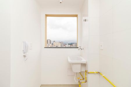 Apartamento à venda com 43m², 2 quartos e sem vaga Apartamento à venda com 43m², 2 quartos e sem vagaCozinha e Área de Serviço