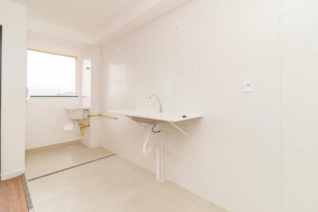 Apartamento à venda com 43m², 2 quartos e sem vaga Apartamento à venda com 43m², 2 quartos e sem vagaCozinha e Área de Serviço