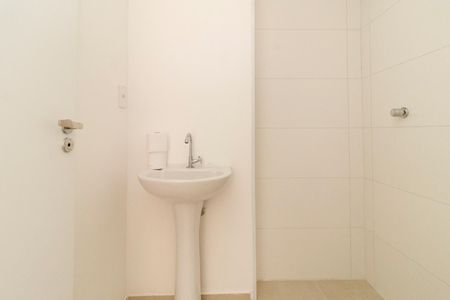 Apartamento à venda com 43m², 2 quartos e sem vaga Apartamento à venda com 43m², 2 quartos e sem vagaBanheiro