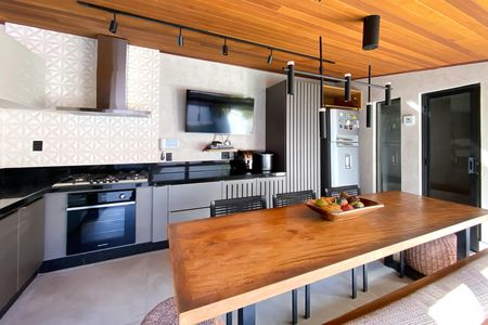 Casa à venda com 360m², 3 quartos e 4 vagas Casa à venda com 360m², 3 quartos e 4 vagasEspaço Gourmet