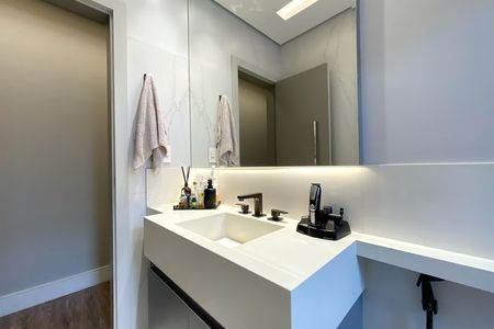 Casa à venda com 360m², 3 quartos e 4 vagas Casa à venda com 360m², 3 quartos e 4 vagasBanheiro