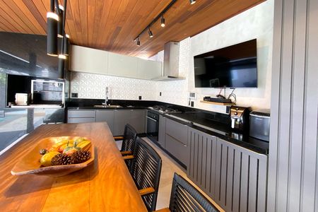 Casa à venda com 360m², 3 quartos e 4 vagas Casa à venda com 360m², 3 quartos e 4 vagasEspaço Gourmet