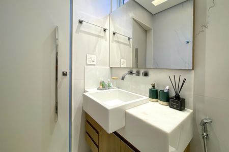 Casa à venda com 360m², 3 quartos e 4 vagas Casa à venda com 360m², 3 quartos e 4 vagasBanheiro da Suíte 2