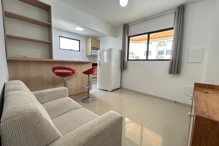 Sala  de apartamento para alugar com 1 quarto, 35m² em Pantanal, Florianópolis