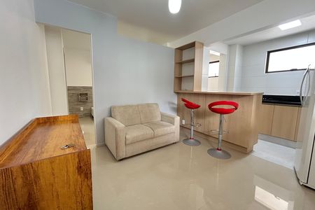 Sala  de apartamento para alugar com 1 quarto, 35m² em Pantanal, Florianópolis