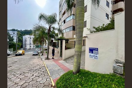 Apartamento para alugar com 35m², 1 quarto e 1 vaga Apartamento para alugar com 35m², 1 quarto e 1 vagaFachada