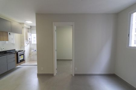 Sala de apartamento para alugar com 2 quartos, 34m² em Jardim Sabara, São Paulo