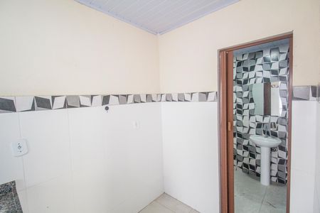 Casa à venda com 300m², 2 quartos e 1 vaga Casa à venda com 300m², 2 quartos e 1 vagaCozinha e Área de Serviço