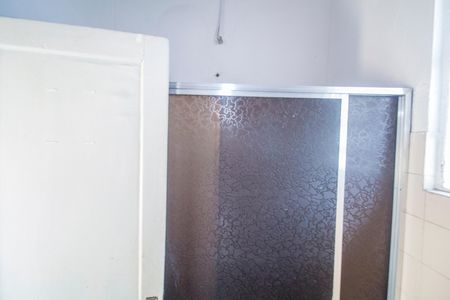 Casa à venda com 300m², 2 quartos e 1 vaga Casa à venda com 300m², 2 quartos e 1 vagaBanheiro 2