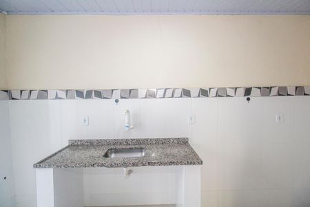 Casa à venda com 300m², 2 quartos e 1 vaga Casa à venda com 300m², 2 quartos e 1 vagaCozinha e Área de Serviço