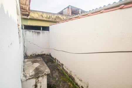 Casa à venda com 300m², 2 quartos e 1 vaga Casa à venda com 300m², 2 quartos e 1 vagaCozinha e Área de Serviço 2