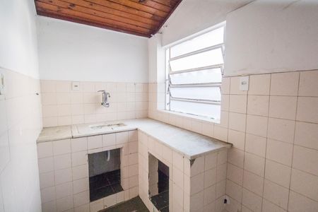 Casa à venda com 300m², 2 quartos e 1 vaga Casa à venda com 300m², 2 quartos e 1 vagaCozinha e Área de Serviço 2