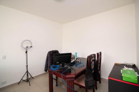 Apartamento à venda com 104m², 2 quartos e 1 vaga Apartamento à venda com 104m², 2 quartos e 1 vagaSala de Jantar