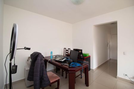 Apartamento à venda com 104m², 2 quartos e 1 vaga Apartamento à venda com 104m², 2 quartos e 1 vagaSala de Jantar