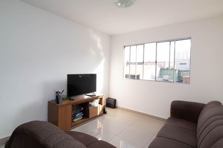 Apartamento à venda com 104m², 2 quartos e 1 vaga Apartamento à venda com 104m², 2 quartos e 1 vagaSala