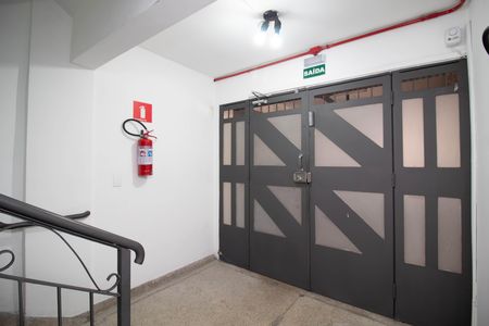 Apartamento à venda com 104m², 2 quartos e 1 vaga Apartamento à venda com 104m², 2 quartos e 1 vagaHall social
