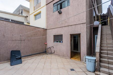 Casa à venda com 316m², 3 quartos e 2 vagas Casa à venda com 316m², 3 quartos e 2 vagasQuintal