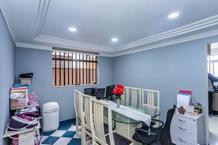 Casa à venda com 316m², 3 quartos e 2 vagas Casa à venda com 316m², 3 quartos e 2 vagasCopa