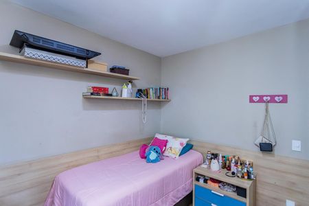 Casa à venda com 316m², 3 quartos e 2 vagas Casa à venda com 316m², 3 quartos e 2 vagasQuarto 2