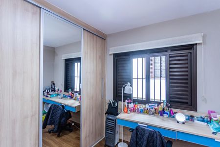 Casa à venda com 316m², 3 quartos e 2 vagas Casa à venda com 316m², 3 quartos e 2 vagasQuarto 2