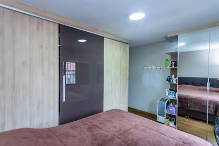 Casa à venda com 316m², 3 quartos e 2 vagas Casa à venda com 316m², 3 quartos e 2 vagasQuarto 3