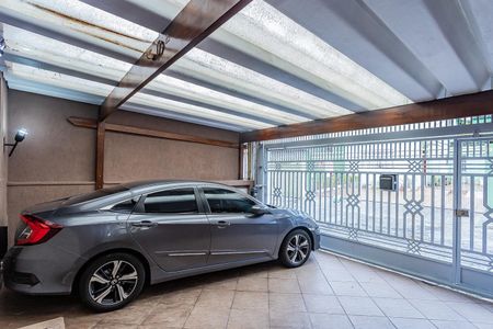 Casa à venda com 316m², 3 quartos e 2 vagas Casa à venda com 316m², 3 quartos e 2 vagasGaragem