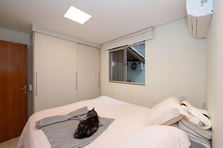 Apartamento à venda com 2 quartos, 80m² em Cinquentenario, Belo Horizonte