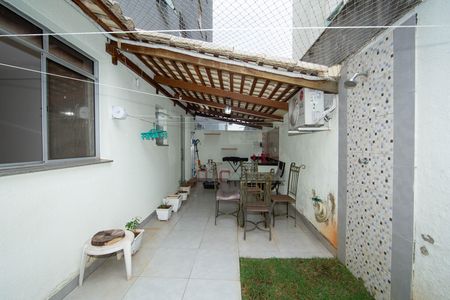 Apartamento à venda com 80m², 2 quartos e 1 vaga