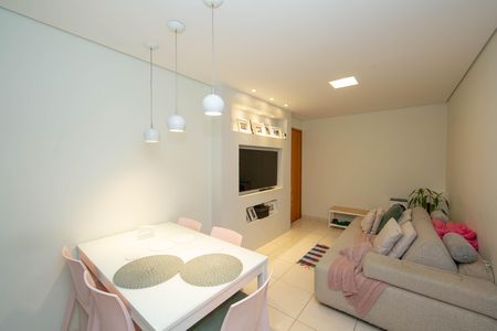 Apartamento à venda com 2 quartos, 80m² em Cinquentenario, Belo Horizonte
