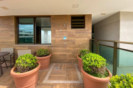 Apartamento para alugar com 78m², 2 quartos e 2 vagas Apartamento para alugar com 78m², 2 quartos e 2 vagasÁrea comum - Piscina